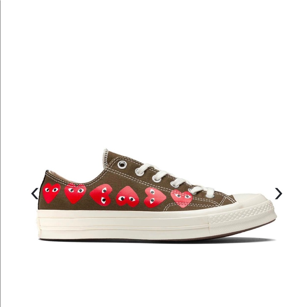 CONVERSE X COMME DES GARCONS PLAY ALL STAR CHUCK '70 OX "MULTI HEART"
KHAKI